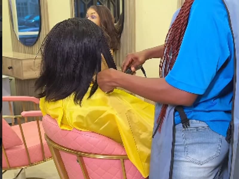 RĀY Beauty Studio - Hair